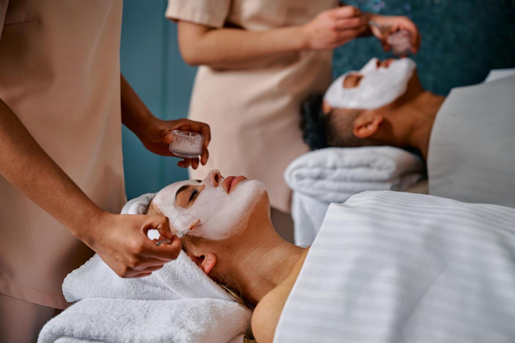 쉐라톤 멜버른 호텔 멜번 외부 사진 A facial treatment