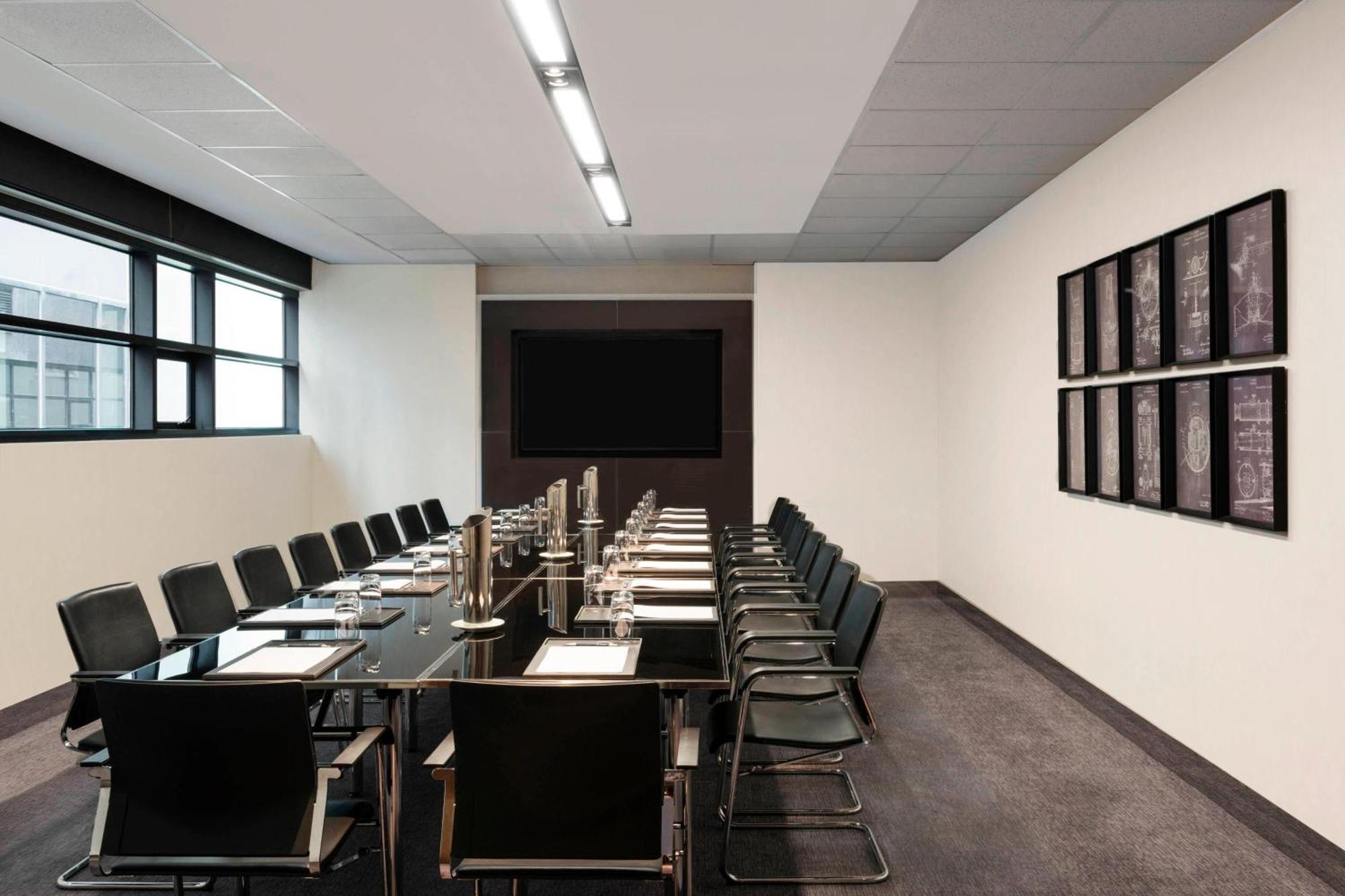 쉐라톤 멜버른 호텔 멜번 외부 사진 A meeting room